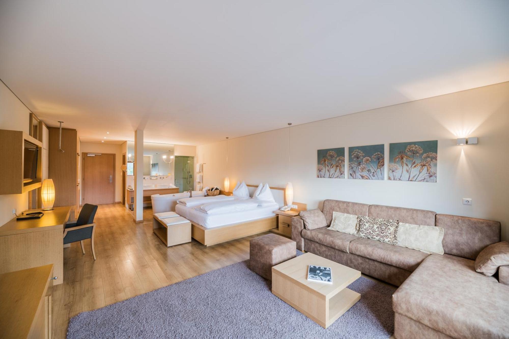 Hotel Lanerhof Active/Spa/Balance Сан-Лоренцо-ди-Себато Номер фото